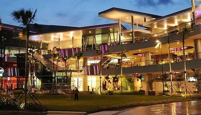 Apartment Luxury Condo-princeton Residence-new Quezon City-fast Wi-fi150mbps Manila